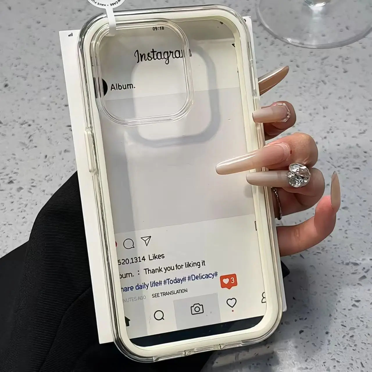 Case Borde Color Transparente